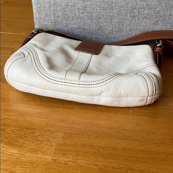 Coach leather shoulder **last week available** - Picture 4 of 14